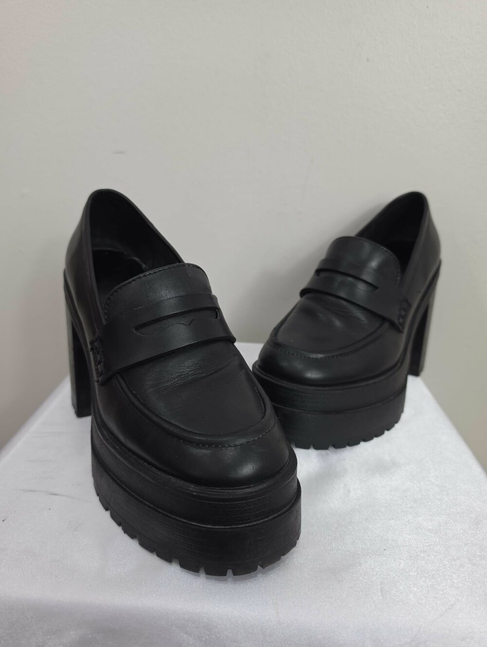 Aldo Black Platform Chunky Heel Loafers Y2K - Picture 2 of 11